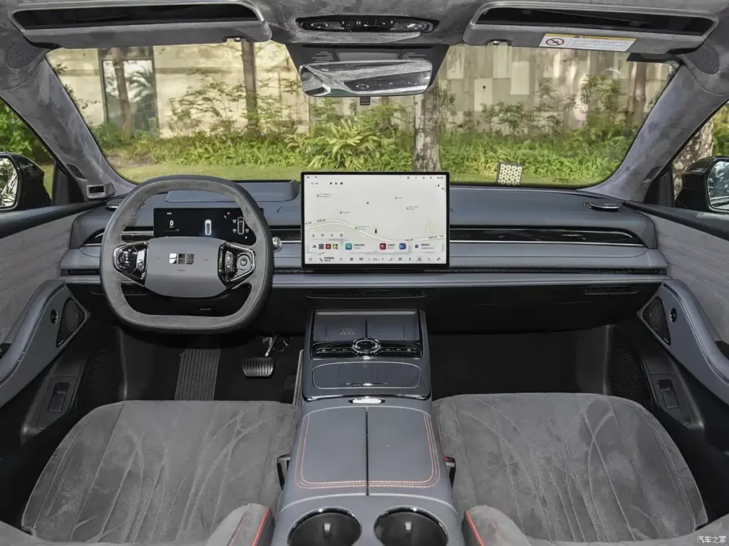 Geely Galaxy Starshine 8 04