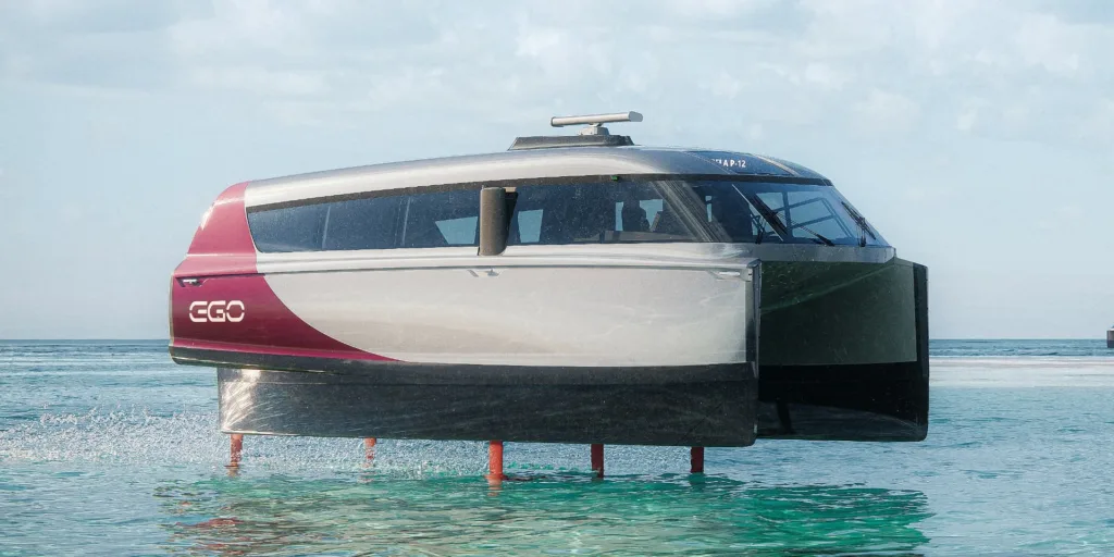 łódź Elektryczna Candela P12 02