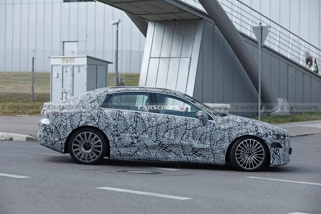 Mercedes C Klasa Eq Szpiegowskie Zdjecia 06