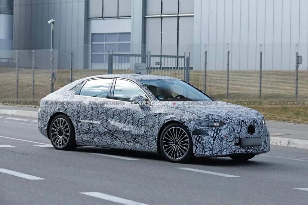 Mercedes C Klasa Eq Szpiegowskie Zdjecia 07