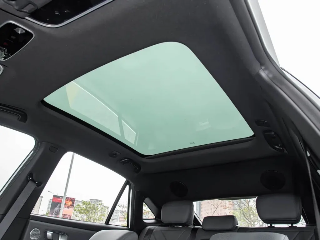 Geely Boyue EREV SUV 09