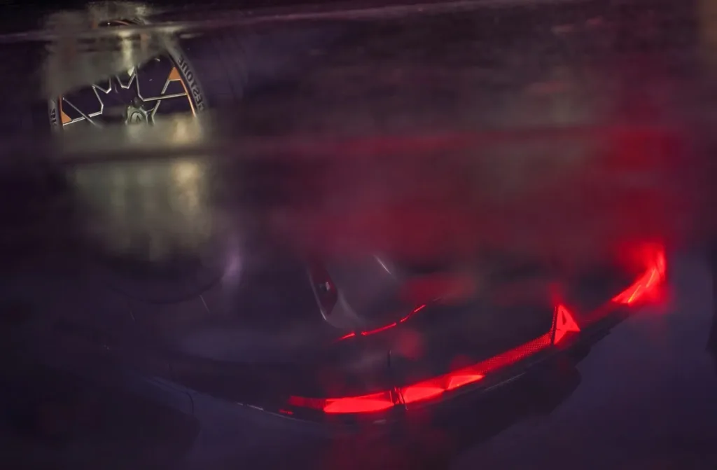 Cupra Raval Teaser W Kaluzy