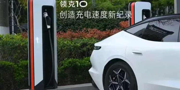 Szybkie Ladowanie Geely