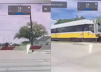 Tesla Fsd Wjechala Pod Pociag