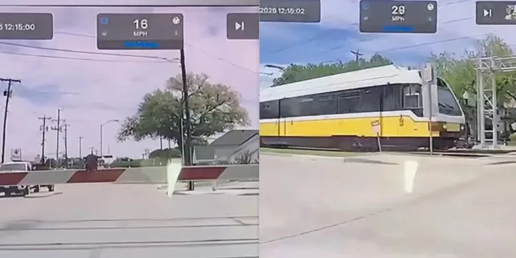 Tesla Fsd Wjechala Pod Pociag