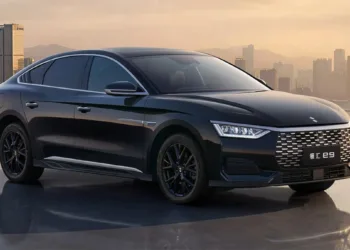 Byd Linghui E9 04