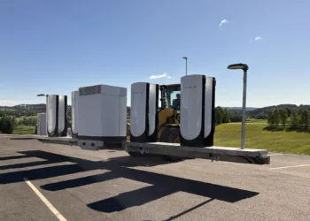 Tesla Supercharger Składany