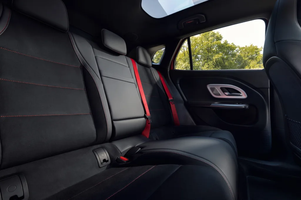 Mercedes GLA Electric 38