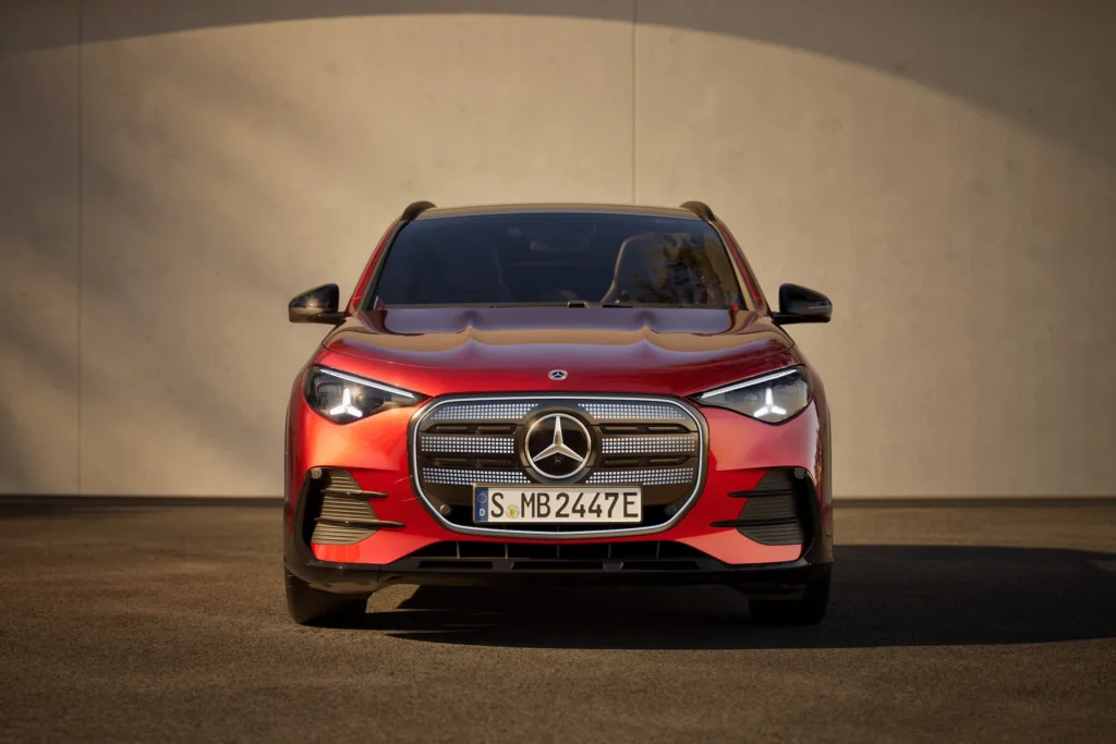 Mercedes GLA Electric 8