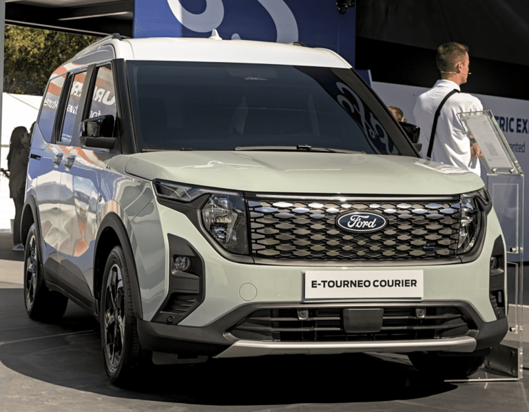 E-Tourneo Courier