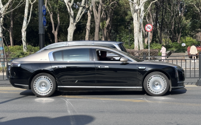S800 EREV 63,3 kWh / 635 KM