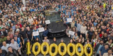 Tesla 10 Milionowy Samochód Wyprodukowany