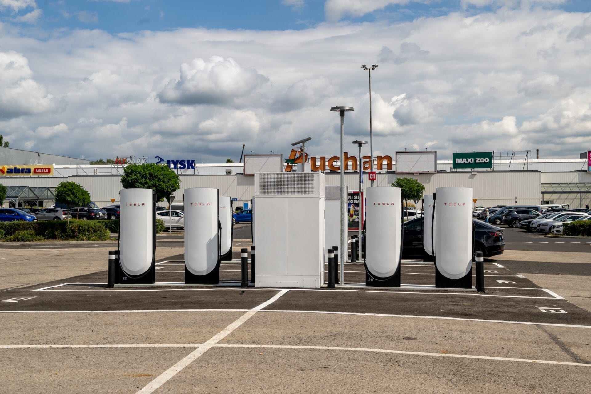 Tesla Supercharger Bytom 6