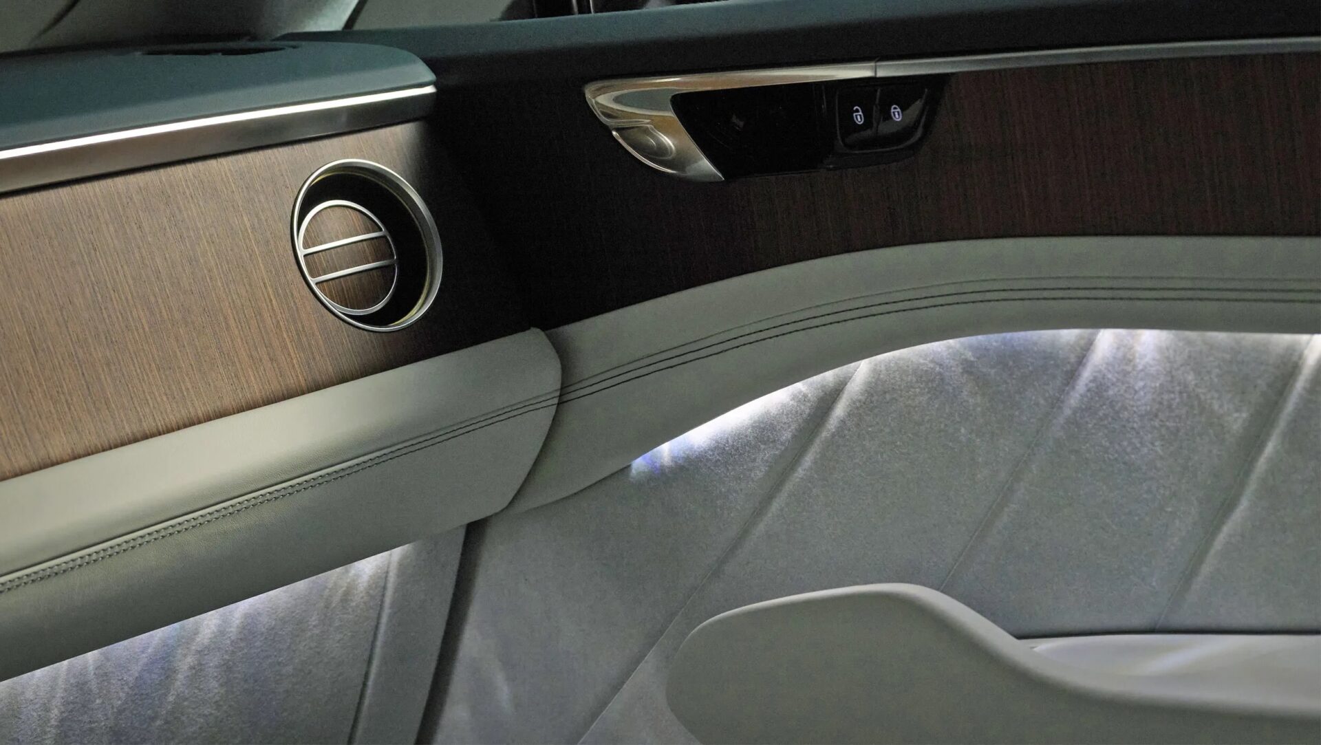 Bentley Torcal Wnętrze 25