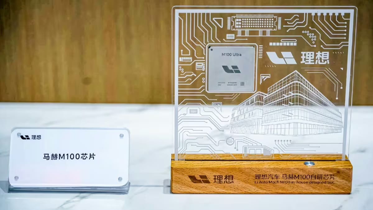 Chip Li Auto Mach M100