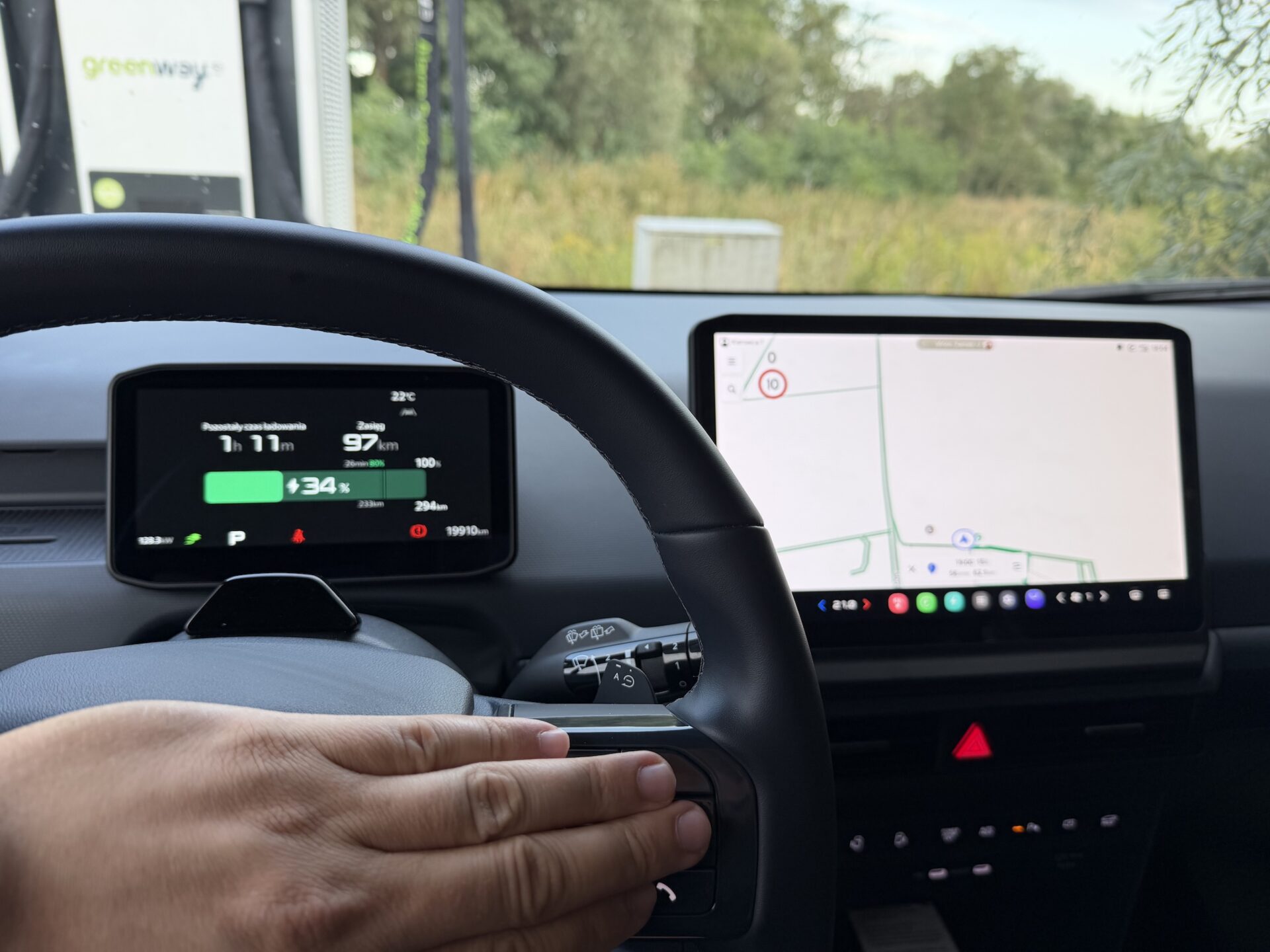 Kia Pv5 13