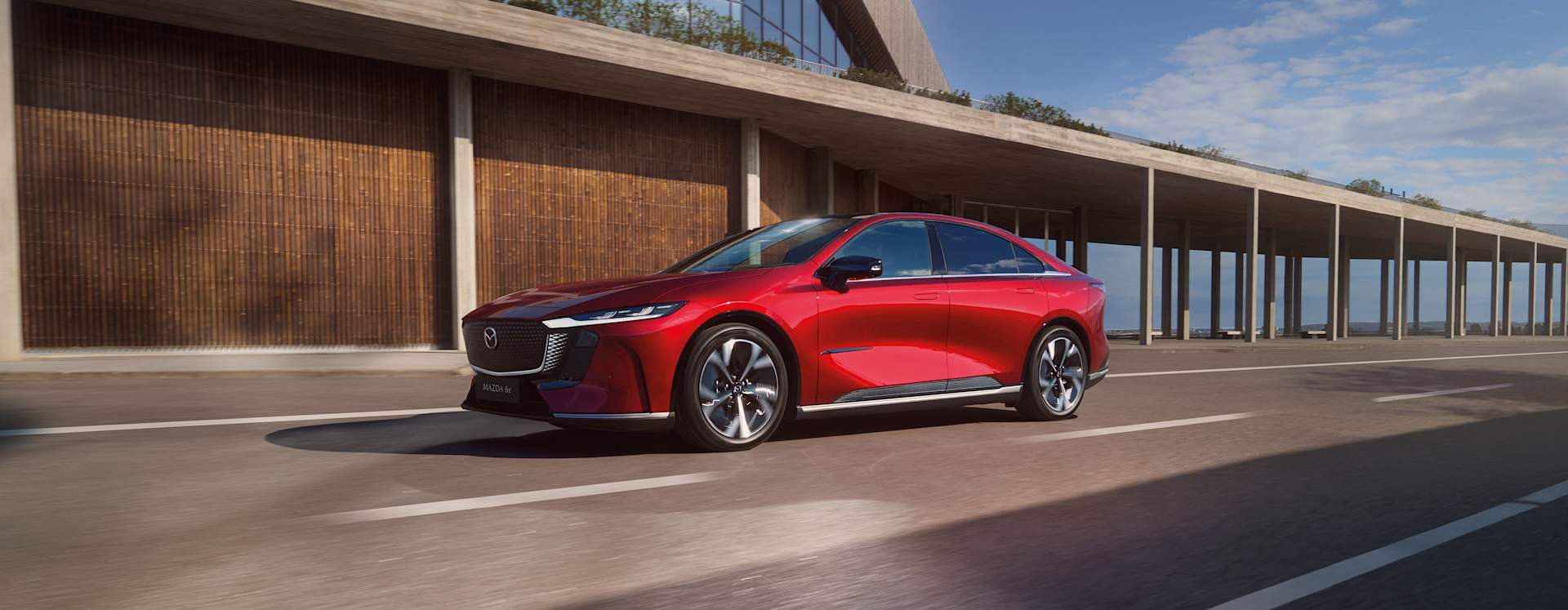 6e 78 kWh / 258 KM RWD