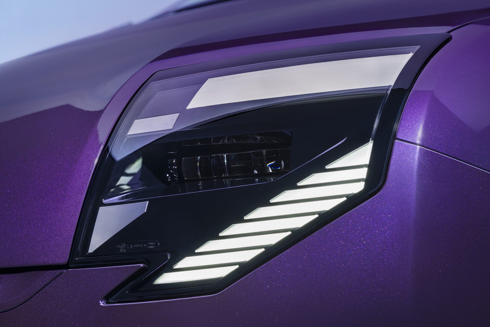 Nissan Pixo 8