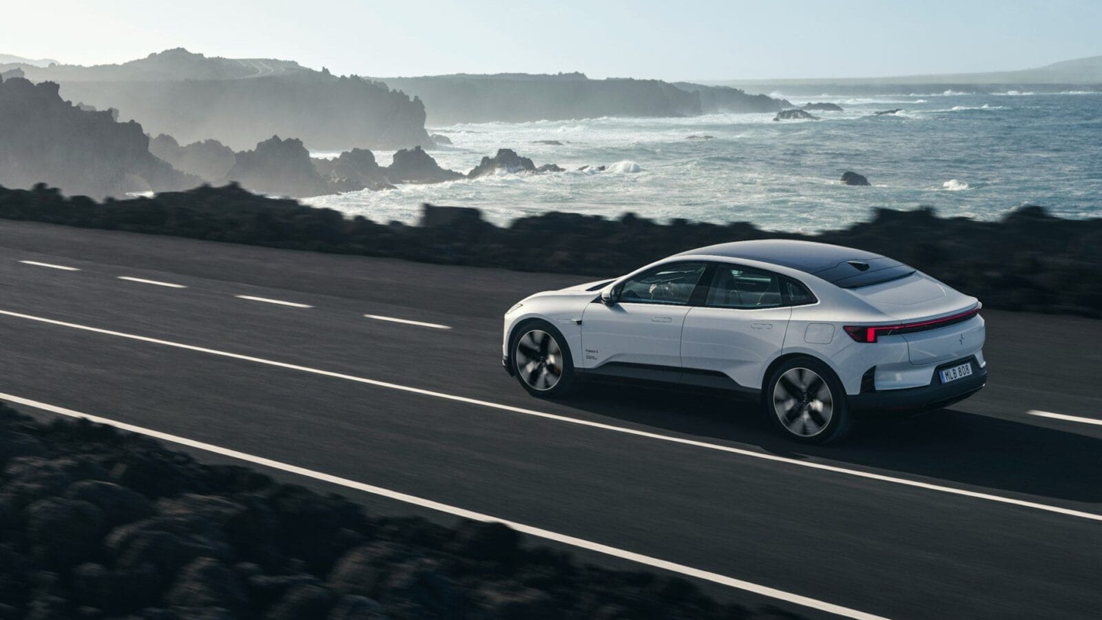 Polestar 4 Coupé MY27 — 3/4 tył