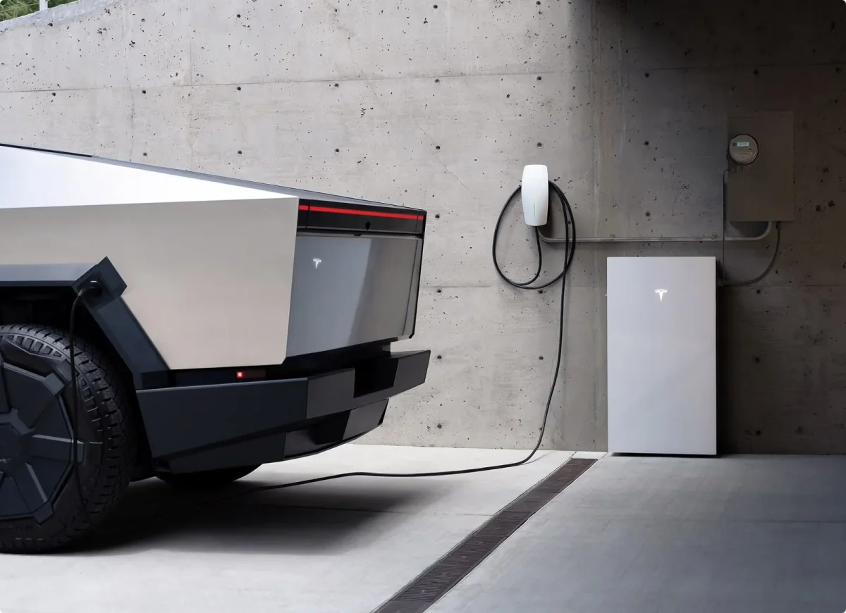 Tesla Cybertruck Powershare Powerwall