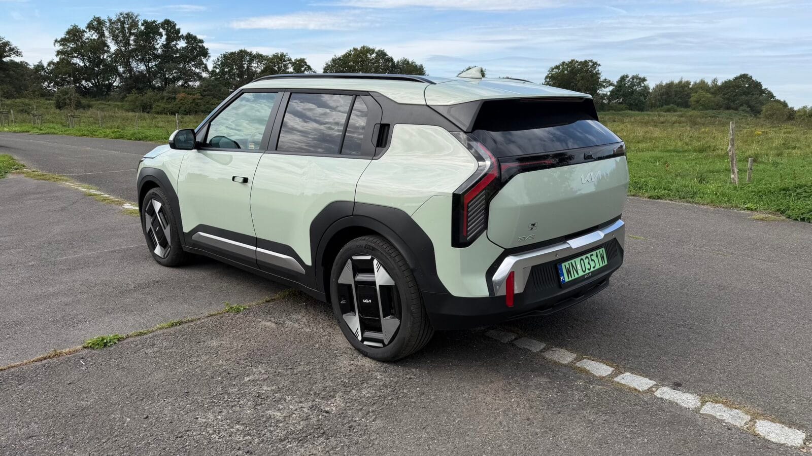 Kia Ev3 14