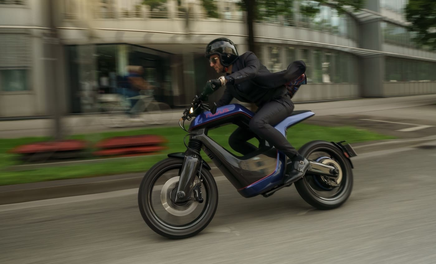 Novus One Motocykl 2